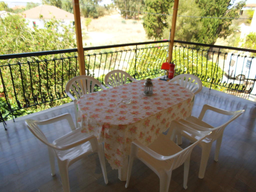 Villa Xenos Kalamákion 部屋 写真