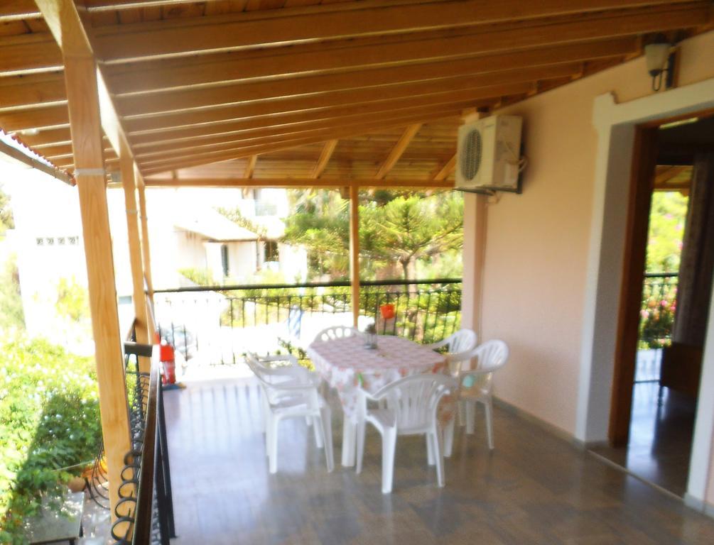 Villa Xenos Kalamákion 部屋 写真