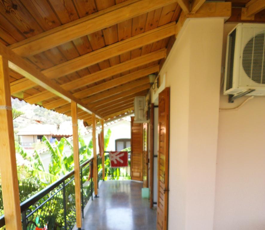 Villa Xenos Kalamákion 部屋 写真