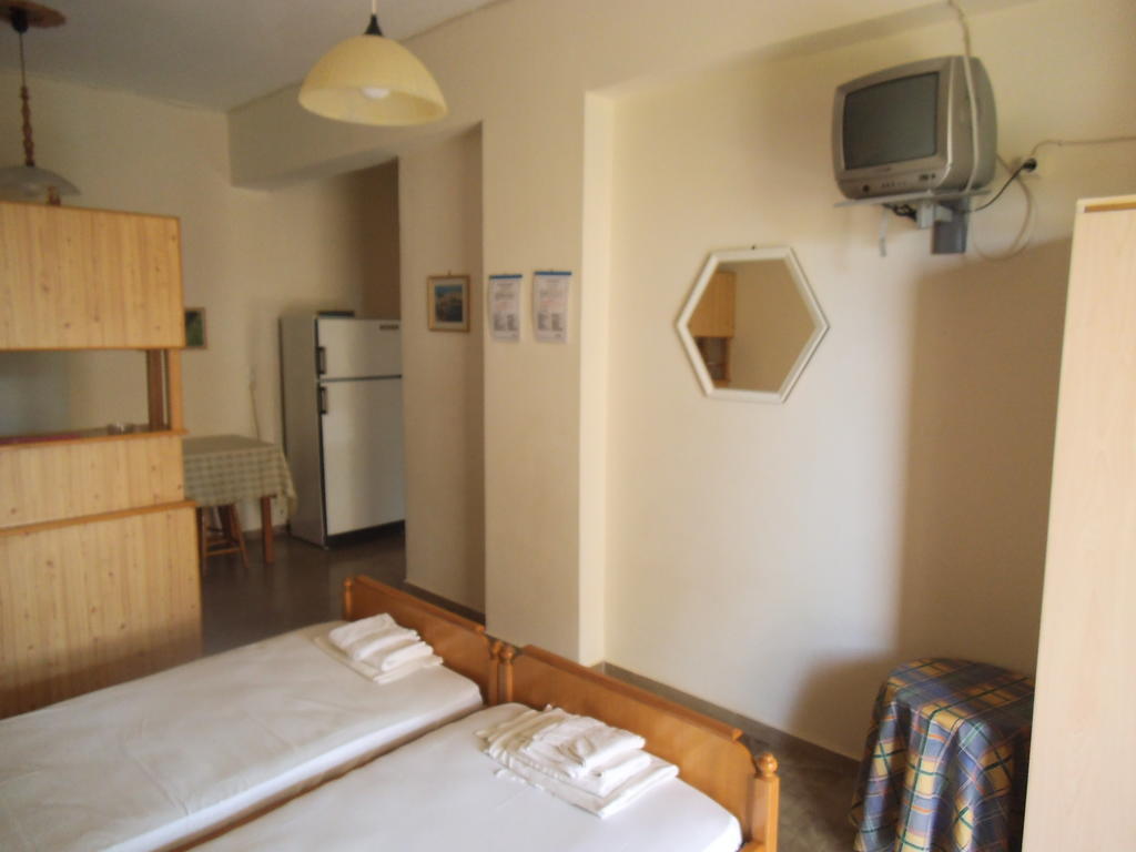 Villa Xenos Kalamákion 部屋 写真